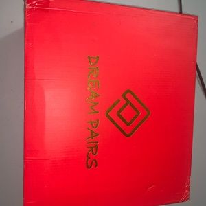 BRAND NEW Dream Pairs Leather Boots